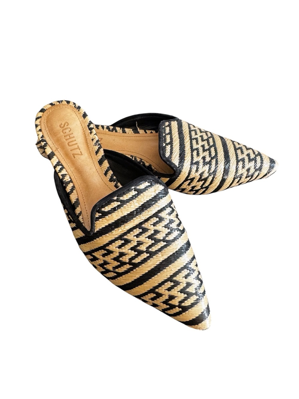Schutz Flats Woven Raffia Aztec Pattern Black Tan Pointed Toe Size 6